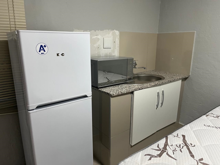To Let 1 Bedroom Property for Rent in Arboretum KwaZulu-Natal