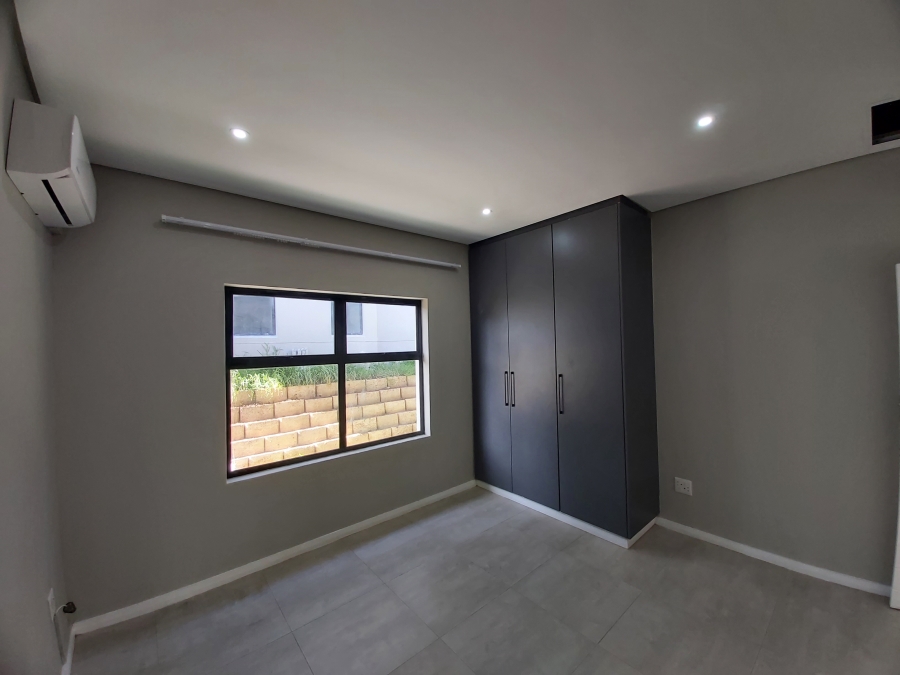 To Let 4 Bedroom Property for Rent in Palm Lakes Estate KwaZulu-Natal