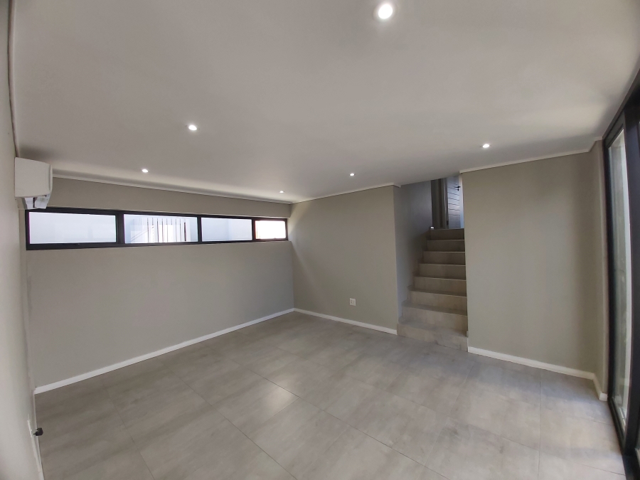 To Let 4 Bedroom Property for Rent in Palm Lakes Estate KwaZulu-Natal