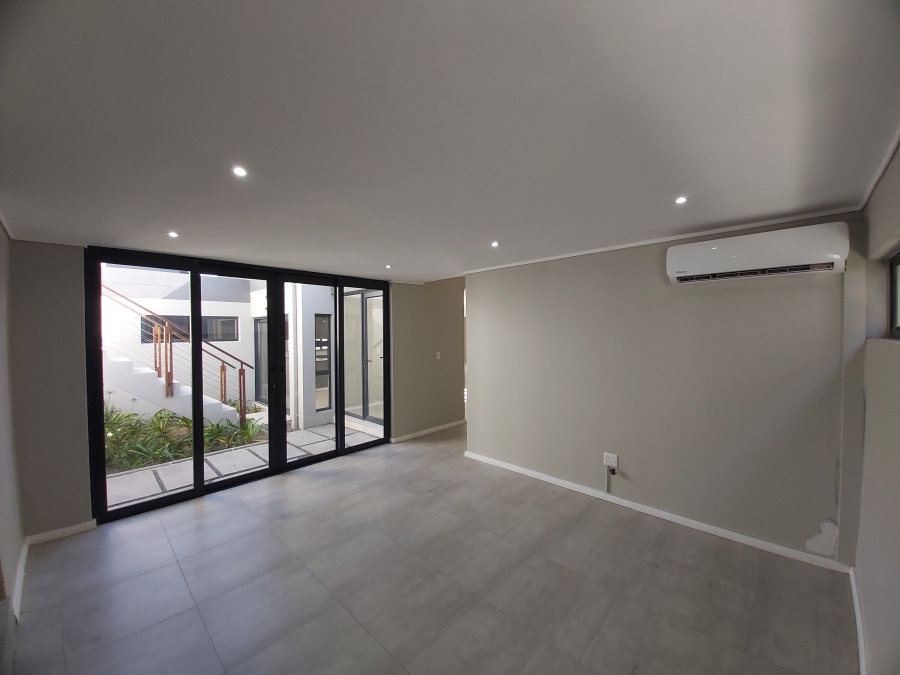To Let 4 Bedroom Property for Rent in Palm Lakes Estate KwaZulu-Natal