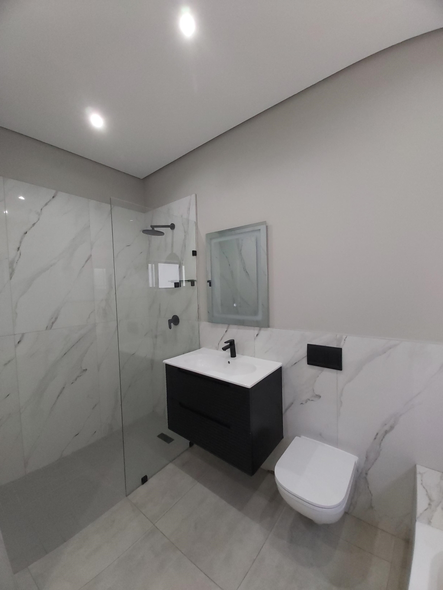 To Let 4 Bedroom Property for Rent in Palm Lakes Estate KwaZulu-Natal