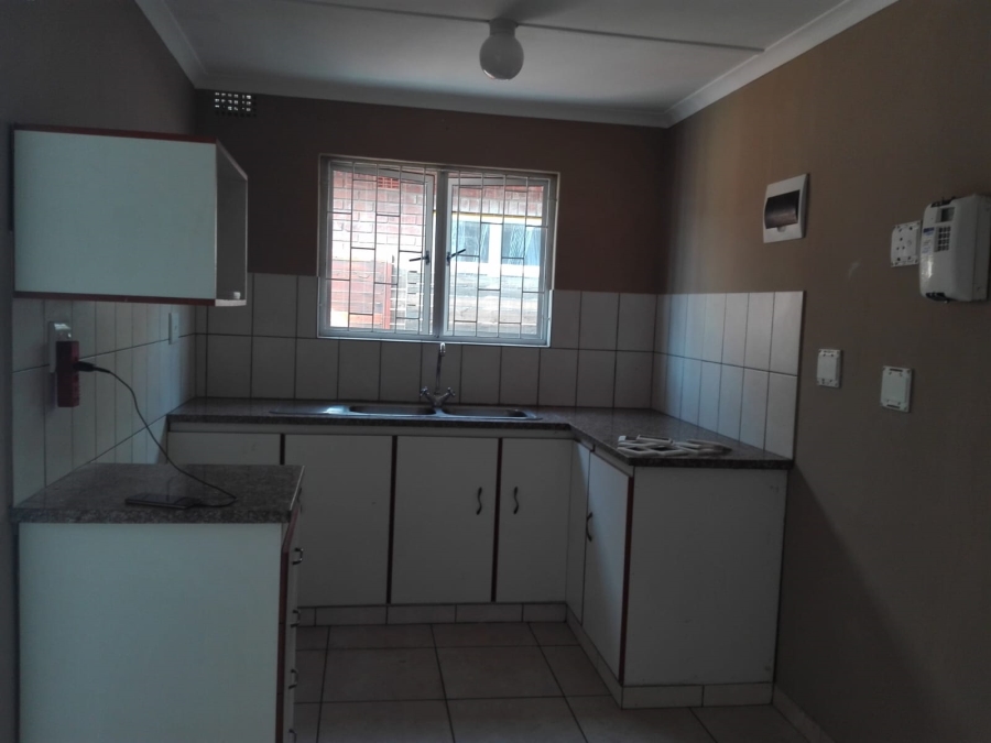 8 Bedroom Property for Sale in Shastri Park KwaZulu-Natal