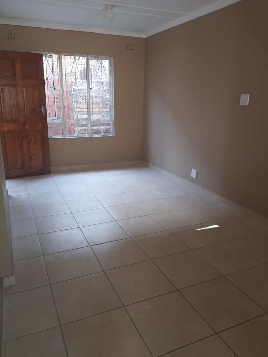 8 Bedroom Property for Sale in Shastri Park KwaZulu-Natal