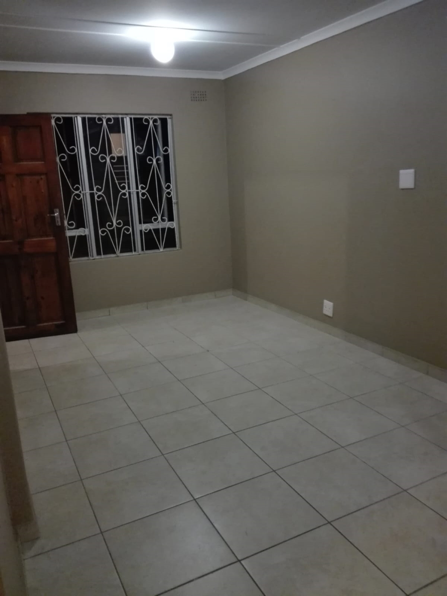 8 Bedroom Property for Sale in Shastri Park KwaZulu-Natal