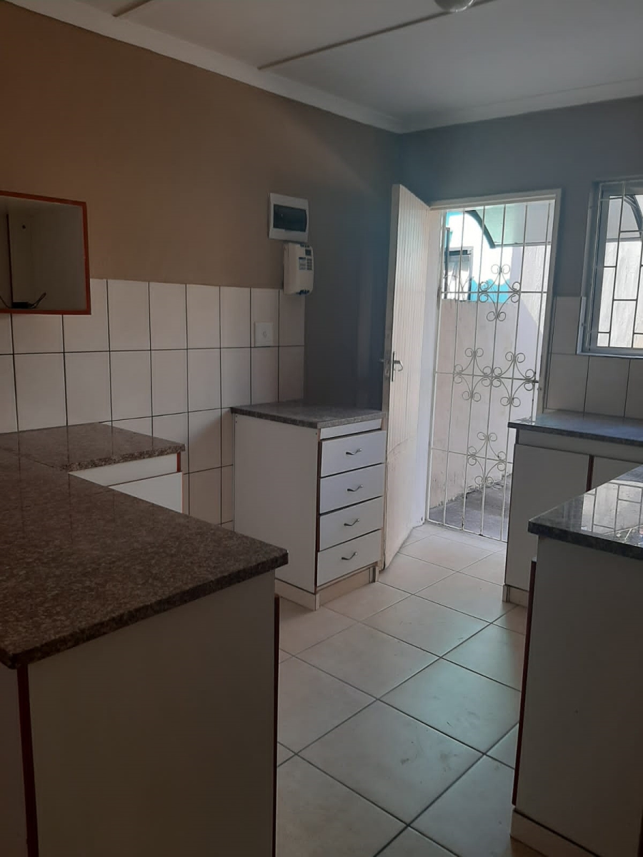 8 Bedroom Property for Sale in Shastri Park KwaZulu-Natal