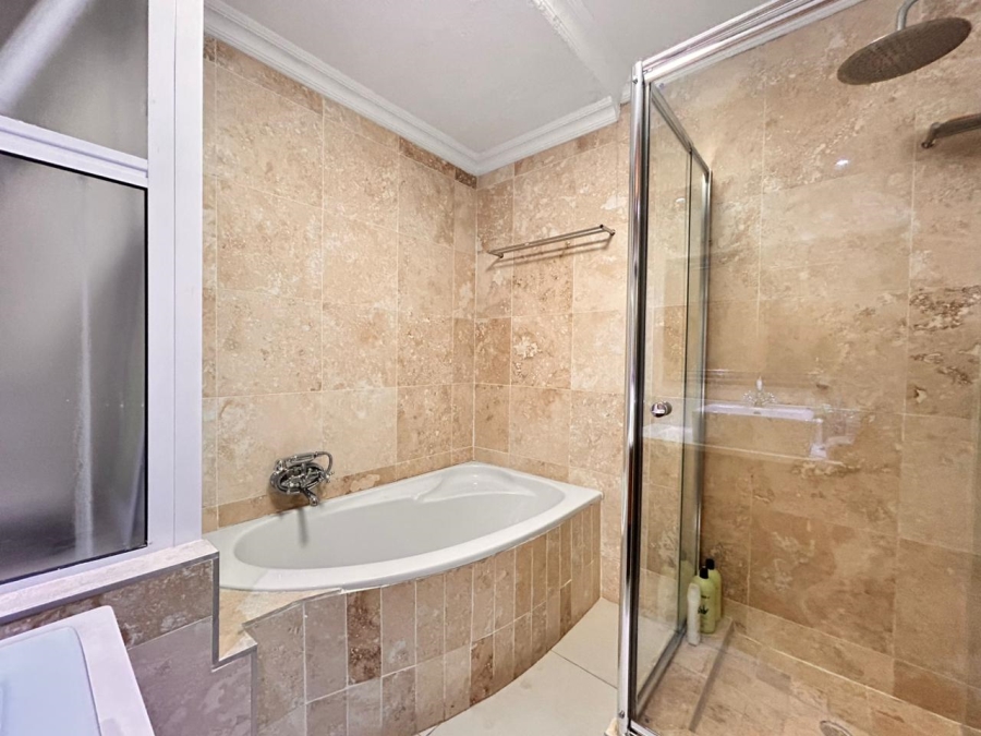 3 Bedroom Property for Sale in Tuzi Gazi KwaZulu-Natal