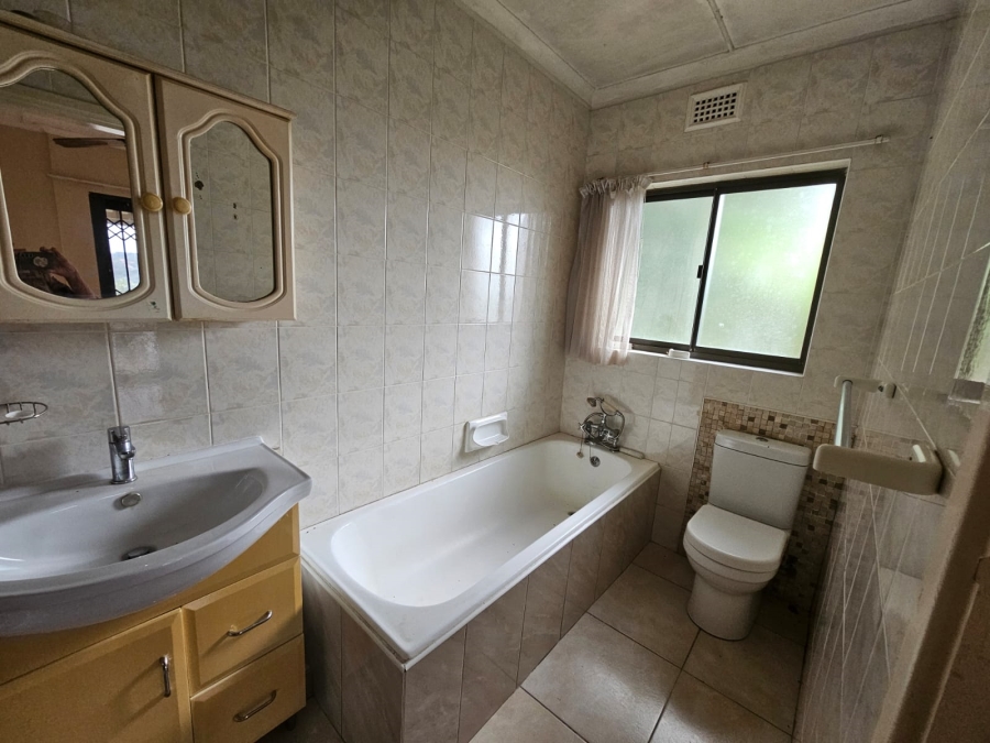 3 Bedroom Property for Sale in Illovo Beach KwaZulu-Natal