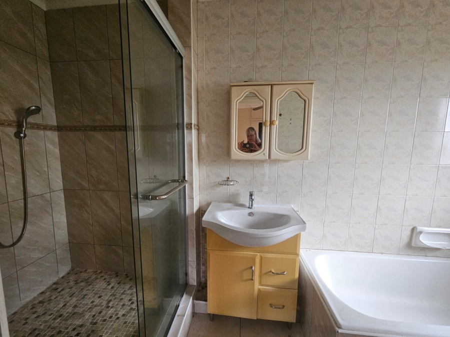 3 Bedroom Property for Sale in Illovo Beach KwaZulu-Natal