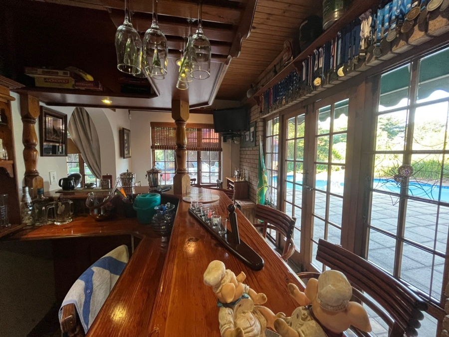 5 Bedroom Property for Sale in Forest Hills KwaZulu-Natal