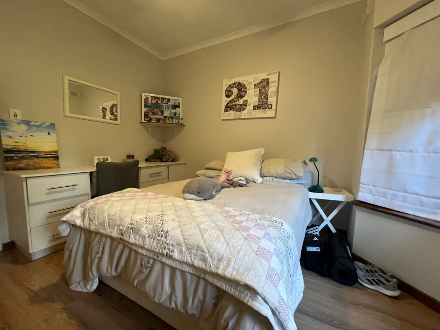 5 Bedroom Property for Sale in Forest Hills KwaZulu-Natal