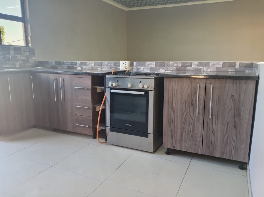 To Let 2 Bedroom Property for Rent in Fairview KwaZulu-Natal