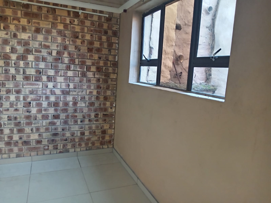 To Let 2 Bedroom Property for Rent in Fairview KwaZulu-Natal