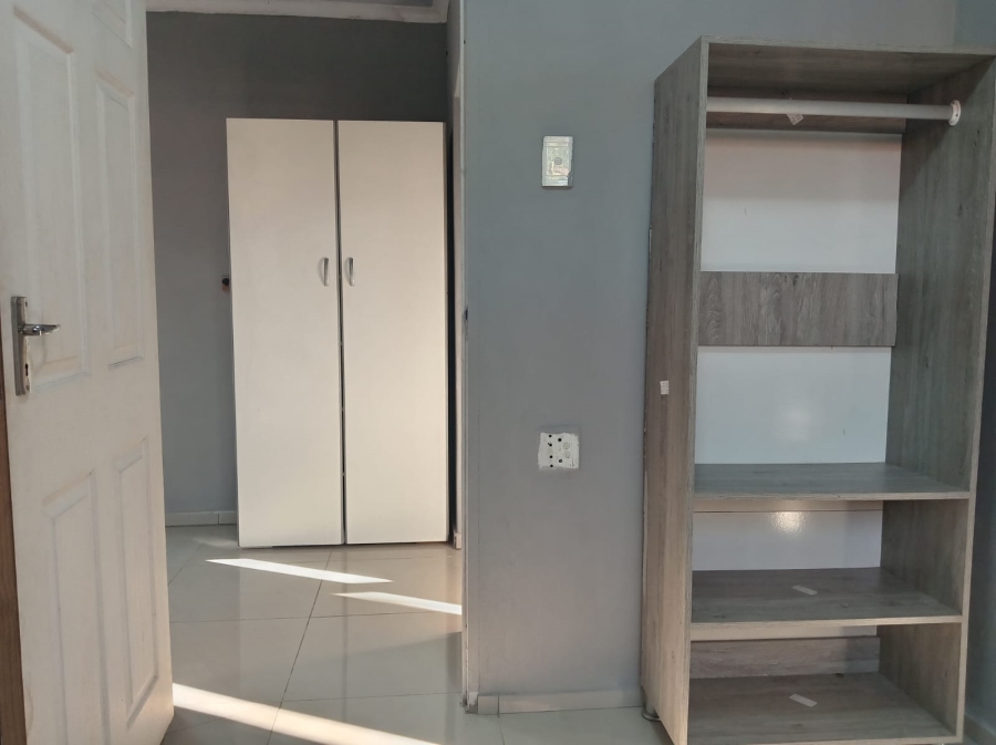 To Let 2 Bedroom Property for Rent in Fairview KwaZulu-Natal