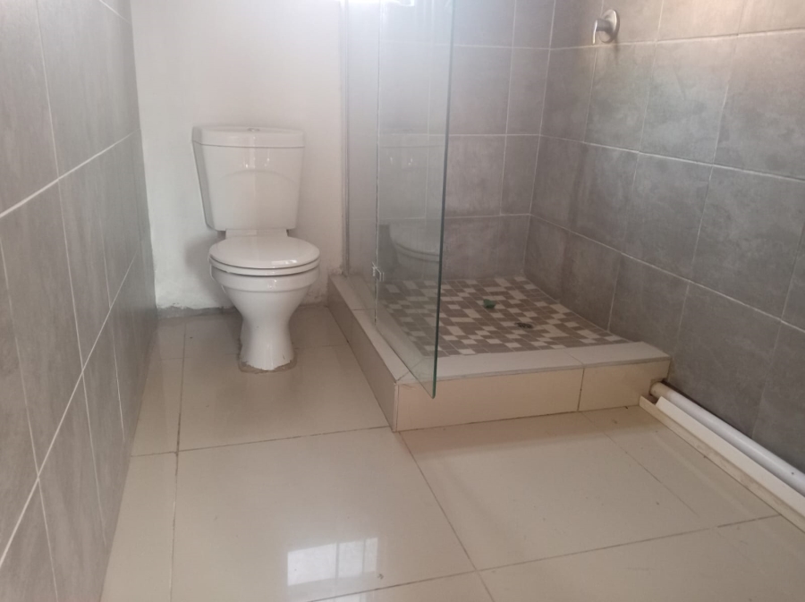 To Let 2 Bedroom Property for Rent in Fairview KwaZulu-Natal