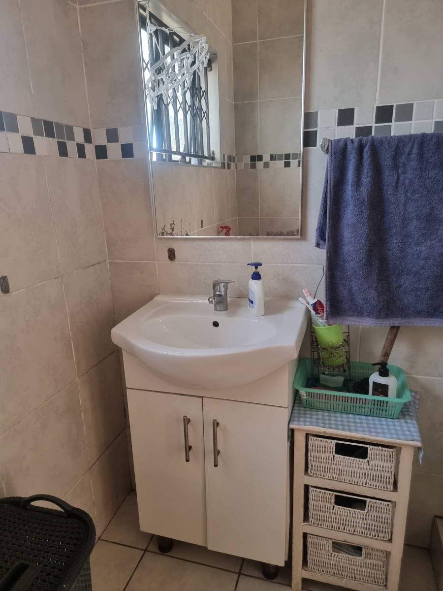 2 Bedroom Property for Sale in Austerville KwaZulu-Natal