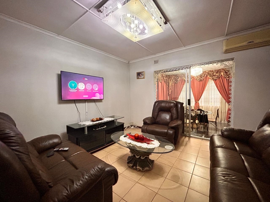 4 Bedroom Property for Sale in Richem KwaZulu-Natal