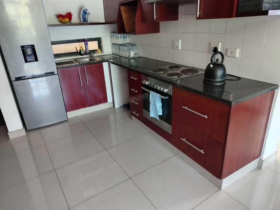 2 Bedroom Property for Sale in Essenwood KwaZulu-Natal