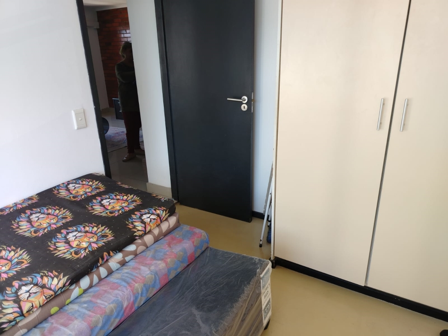 2 Bedroom Property for Sale in Essenwood KwaZulu-Natal