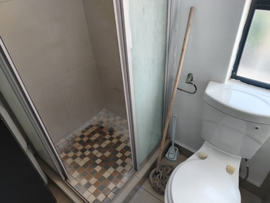 2 Bedroom Property for Sale in Essenwood KwaZulu-Natal