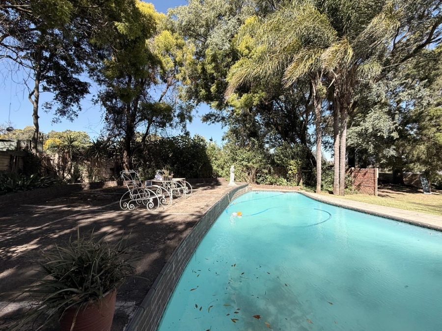 4 Bedroom Property for Sale in Aviary Hill KwaZulu-Natal
