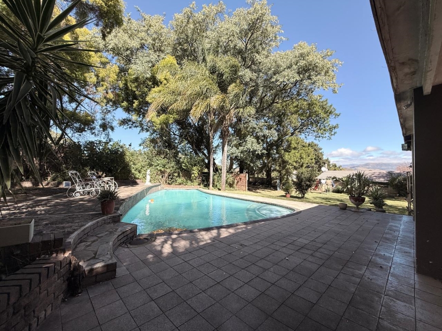 4 Bedroom Property for Sale in Aviary Hill KwaZulu-Natal