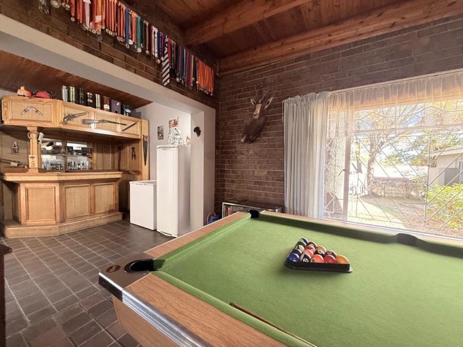 4 Bedroom Property for Sale in Aviary Hill KwaZulu-Natal