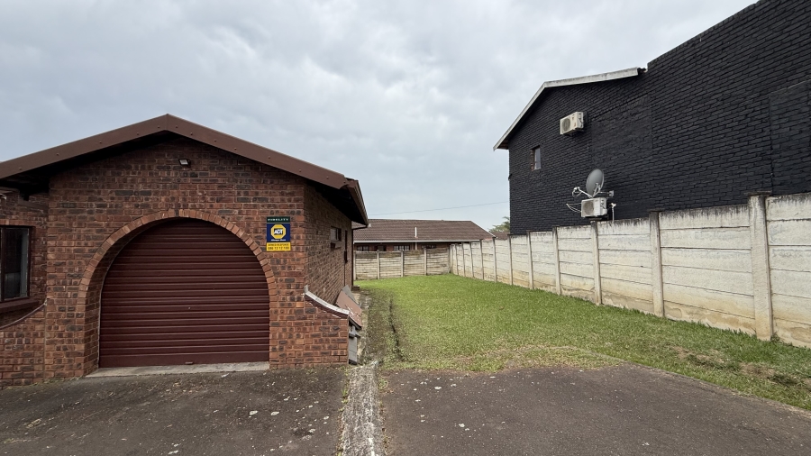 3 Bedroom Property for Sale in Lincoln Meade KwaZulu-Natal