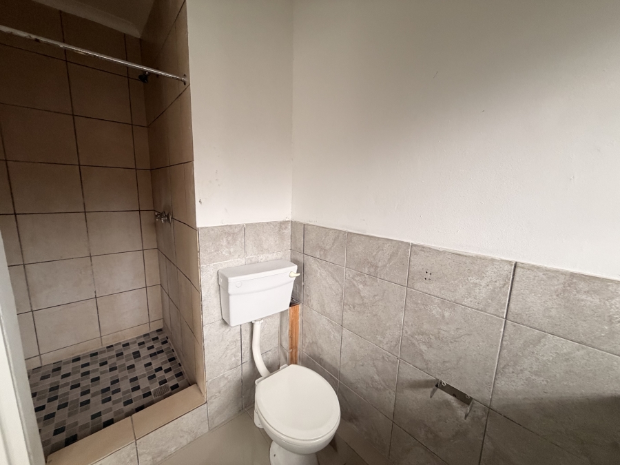 1 Bedroom Property for Sale in Prestbury KwaZulu-Natal