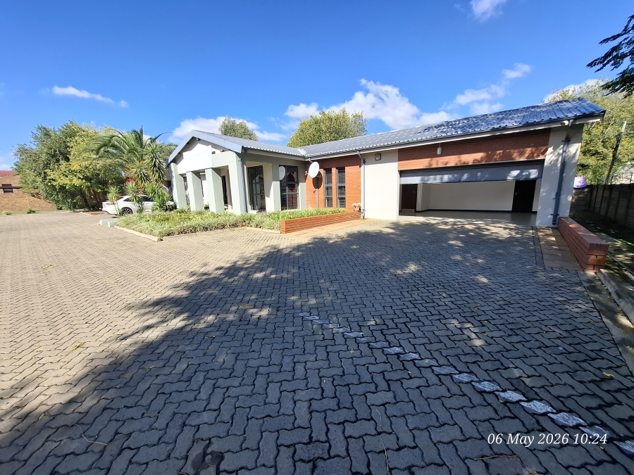 To Let Commercial Property for Rent in Newcastle KwaZulu-Natal