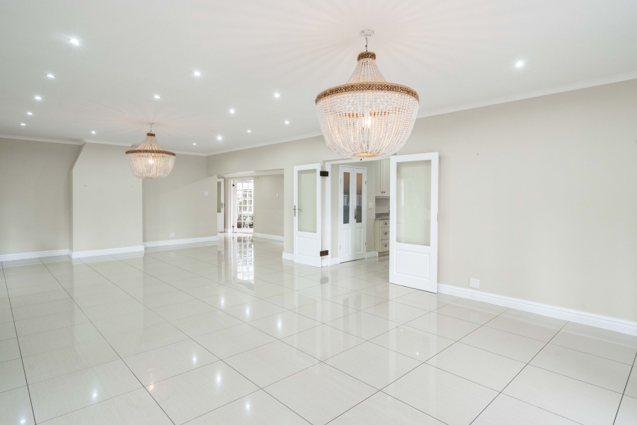 4 Bedroom Property for Sale in Kloof KwaZulu-Natal