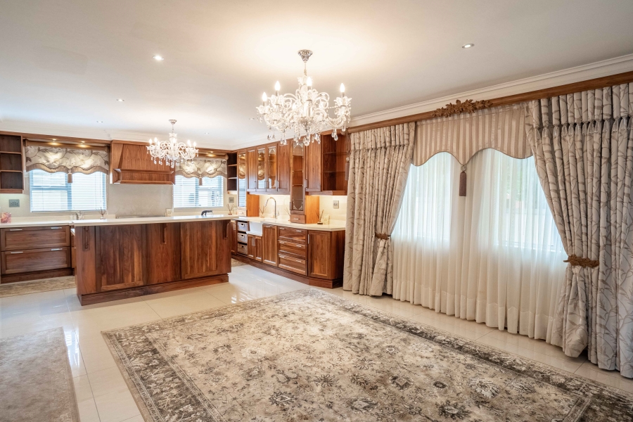 4 Bedroom Property for Sale in Kloof KwaZulu-Natal