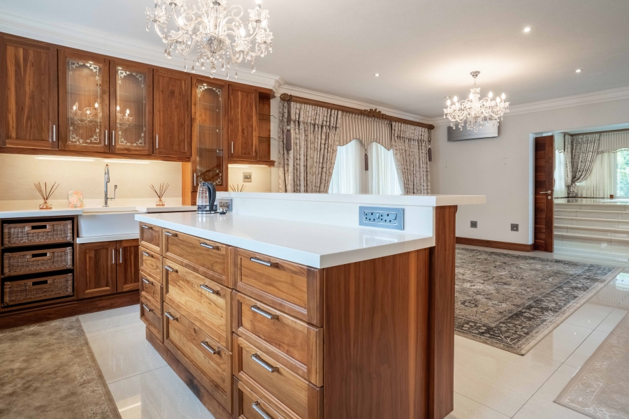 4 Bedroom Property for Sale in Kloof KwaZulu-Natal