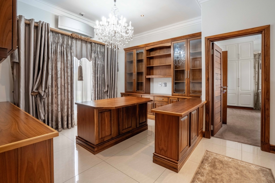 4 Bedroom Property for Sale in Kloof KwaZulu-Natal