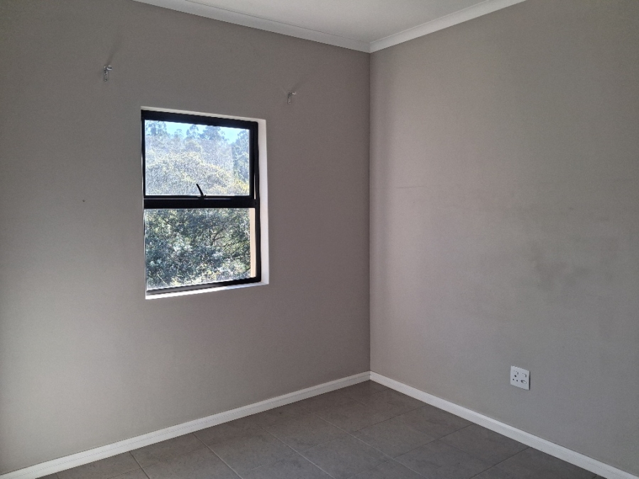 2 Bedroom Property for Sale in Waterfall KwaZulu-Natal