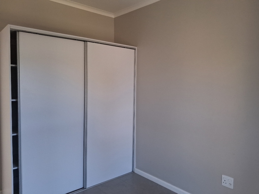 2 Bedroom Property for Sale in Waterfall KwaZulu-Natal