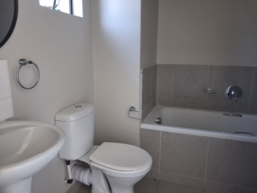 2 Bedroom Property for Sale in Waterfall KwaZulu-Natal