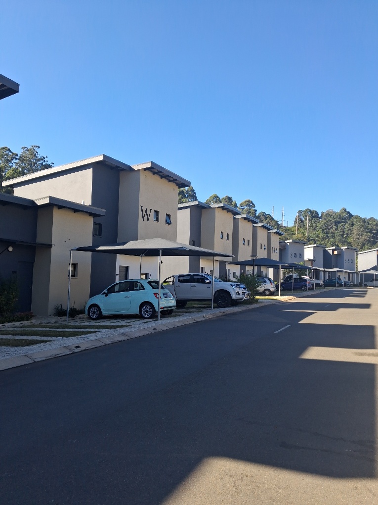 2 Bedroom Property for Sale in Waterfall KwaZulu-Natal