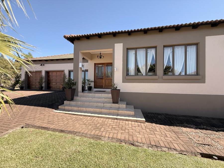 4 Bedroom Property for Sale in Schuinshoogte KwaZulu-Natal