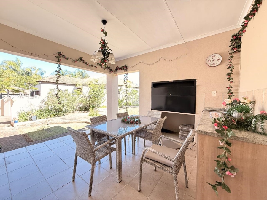 4 Bedroom Property for Sale in Schuinshoogte KwaZulu-Natal