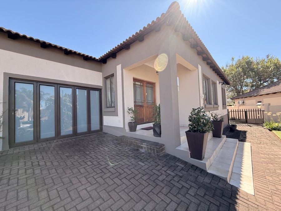 4 Bedroom Property for Sale in Schuinshoogte KwaZulu-Natal