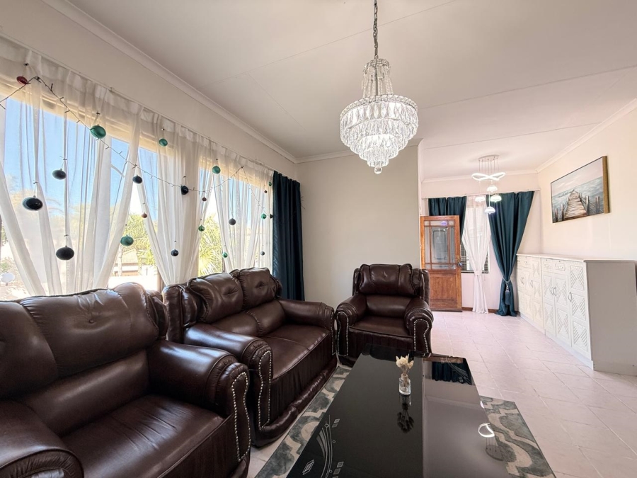 4 Bedroom Property for Sale in Schuinshoogte KwaZulu-Natal