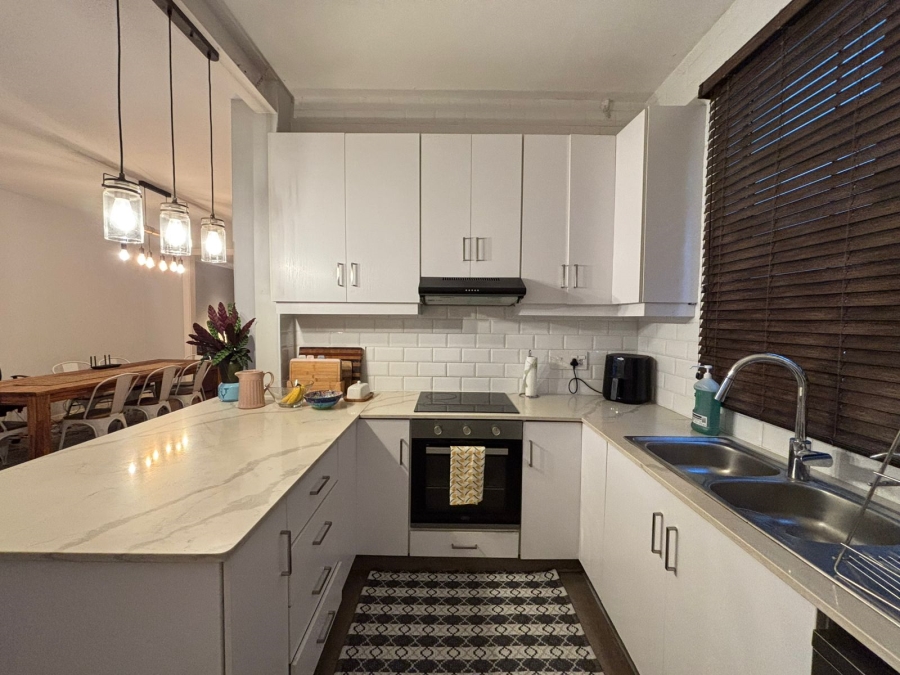 2 Bedroom Property for Sale in Glenwood KwaZulu-Natal