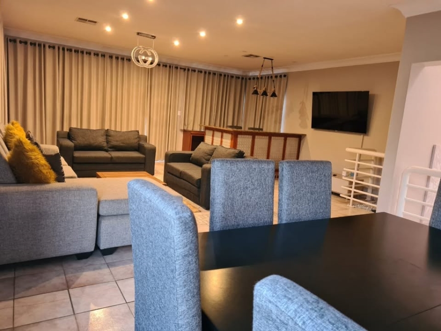 To Let 7 Bedroom Property for Rent in Glen Ashley KwaZulu-Natal