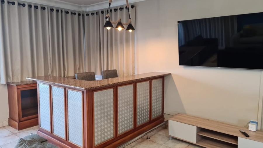 To Let 7 Bedroom Property for Rent in Glen Ashley KwaZulu-Natal