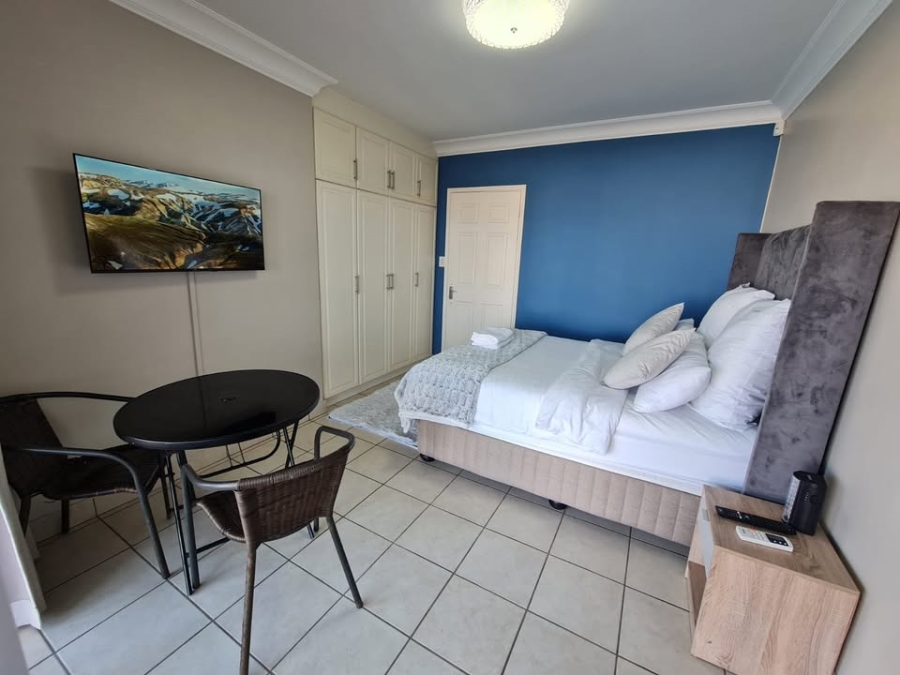 To Let 7 Bedroom Property for Rent in Glen Ashley KwaZulu-Natal
