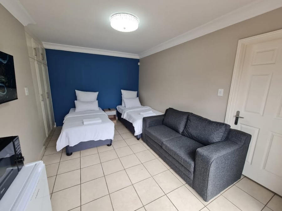 To Let 7 Bedroom Property for Rent in Glen Ashley KwaZulu-Natal