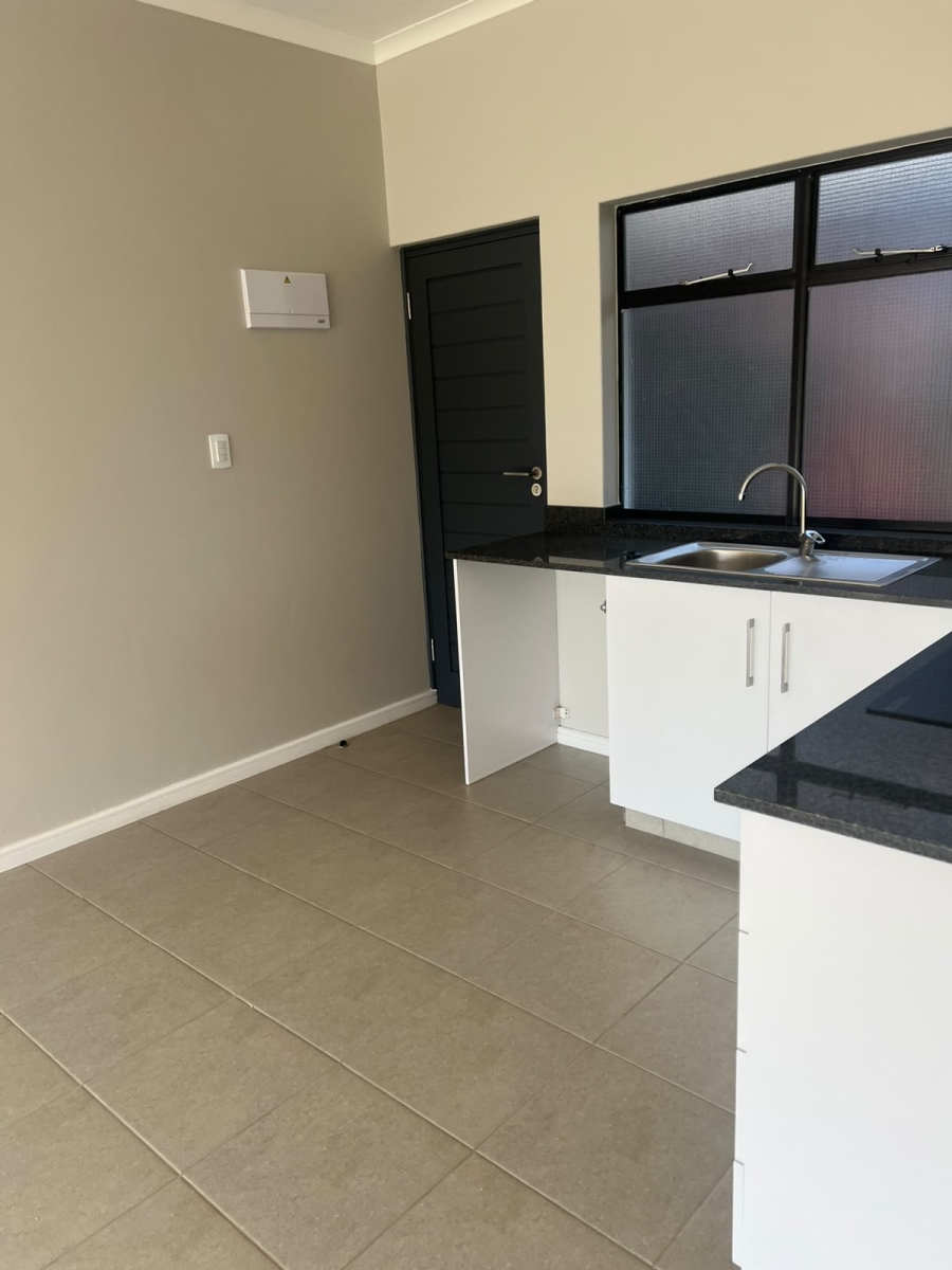 2 Bedroom Property for Sale in Waterfall KwaZulu-Natal