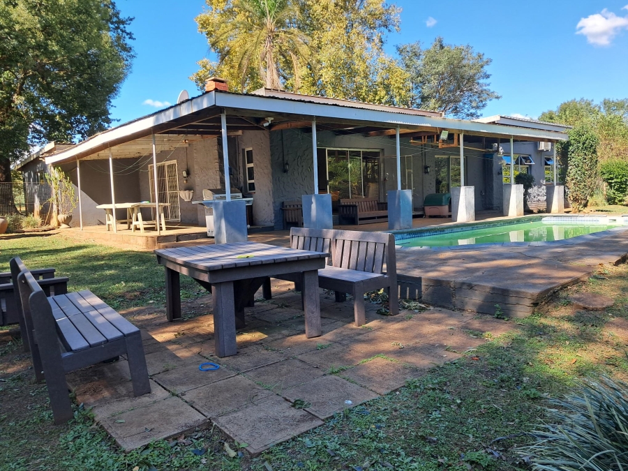 4 Bedroom Property for Sale in Albert Falls KwaZulu-Natal