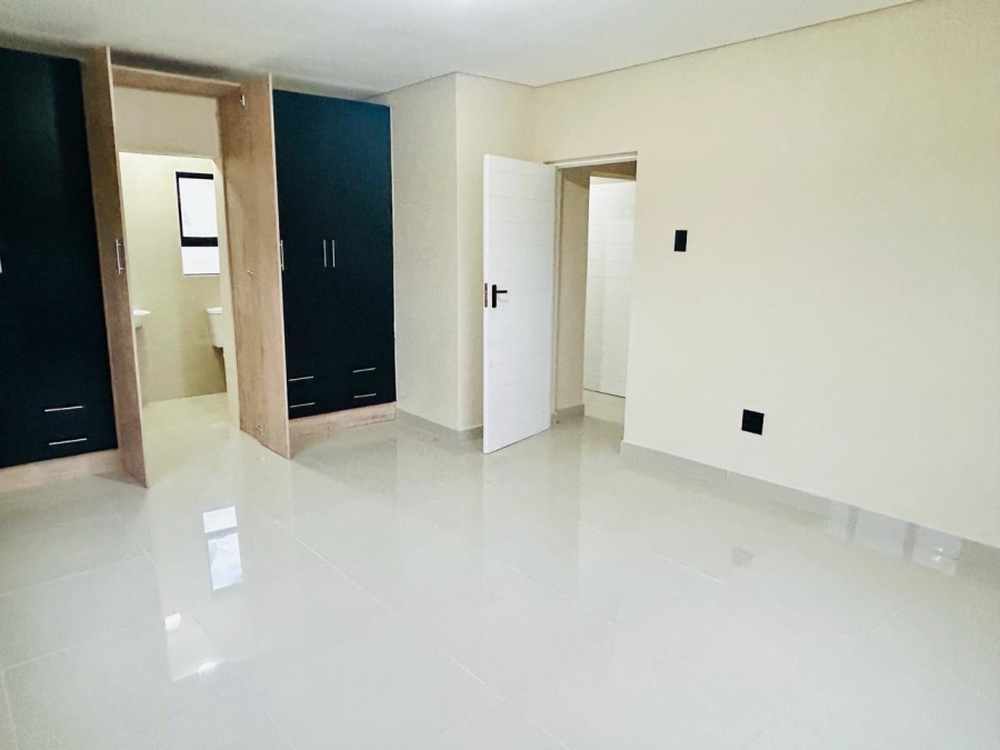 2 Bedroom Property for Sale in Mount Moreland KwaZulu-Natal