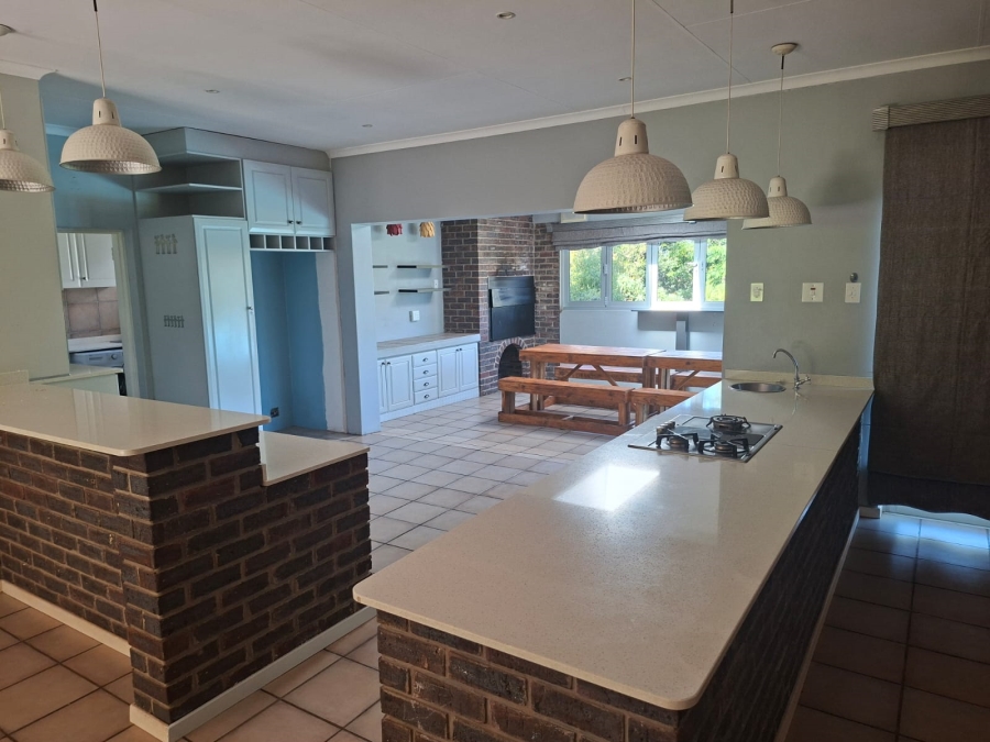 4 Bedroom Property for Sale in Signal Hill KwaZulu-Natal